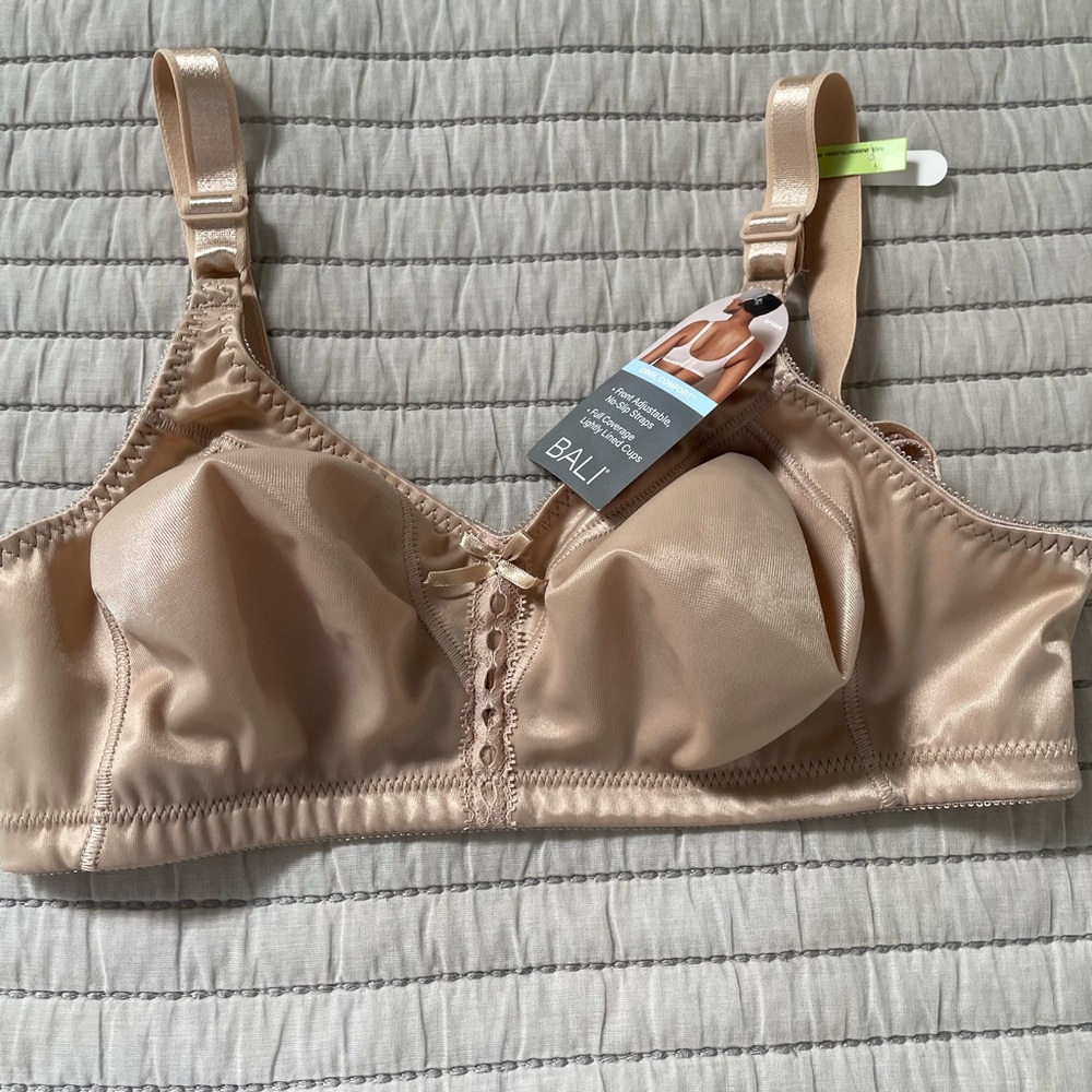 Bali Soft Non-Wired Everyday Bra in Nude